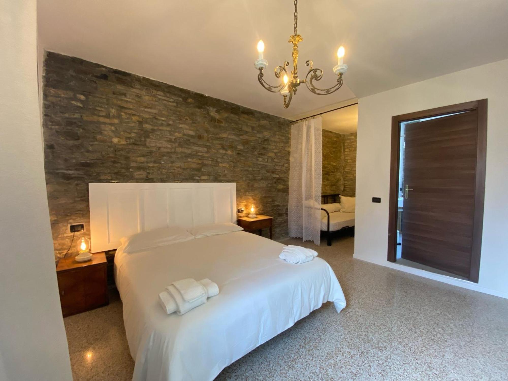 Bed and Breakfast La Lupa E L'Orso Берчето Экстерьер фото
